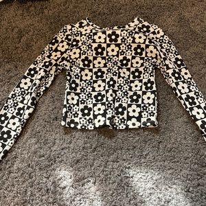 black and white flower long sleeve from target